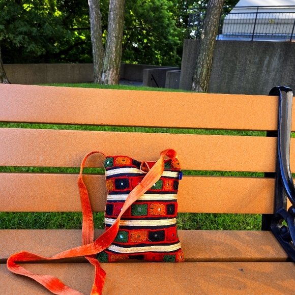 Ethnic Sling Bag - Picture 3 of 3